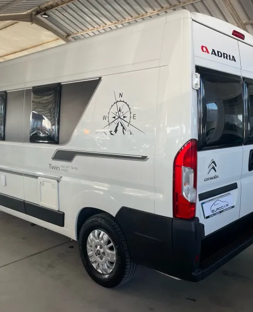 Adria Twin 600 SPT Family - Autocaravana Venda Aluguer Caravanas